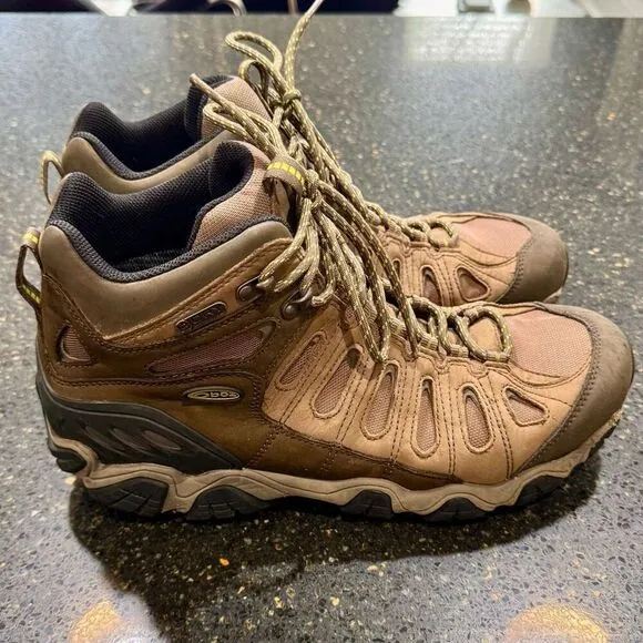Oboz Sawtooth BDry Waterproof Mid Hiking Boots. Brown leather. Size 12.