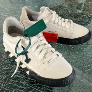 Off-White Unisex  White and Black Sneakers