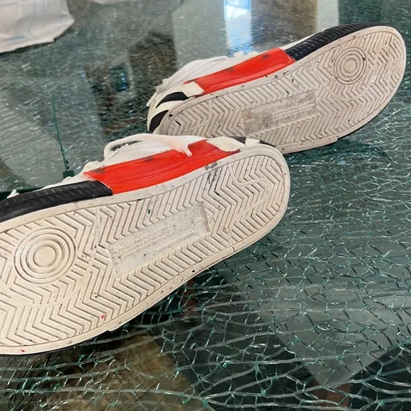 Off-White Unisex  White and Black Sneakers