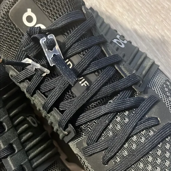 On Cloud Swift Black Athletic Shoes
