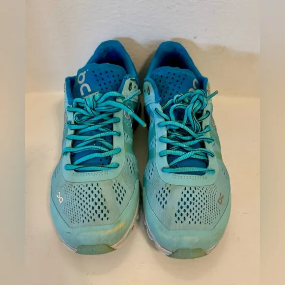 On Cloudflow Women's Running Shoes size -7.5