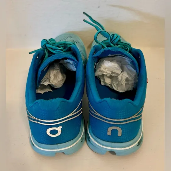 On Cloudflow Women's Running Shoes size -7.5