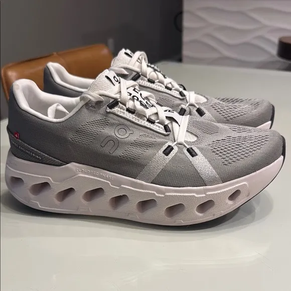 On running CloudEclipse running/walking shoes