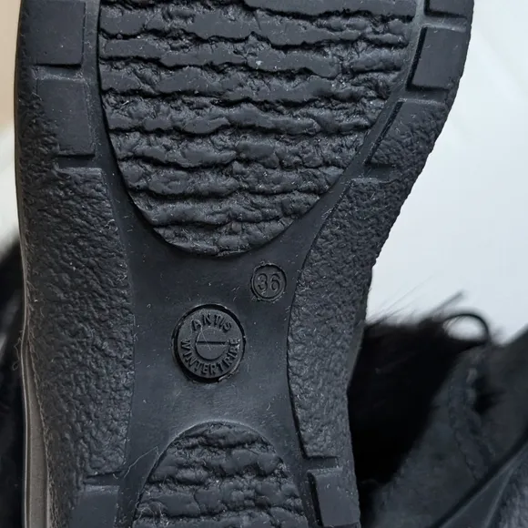 Overland women’s size 5 Black Sherpa Fox Fur Wool Leather Winter Snow Boots