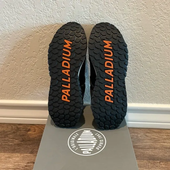Palladium Troop Runner Men 8 Sneakers Shoes  NWT
