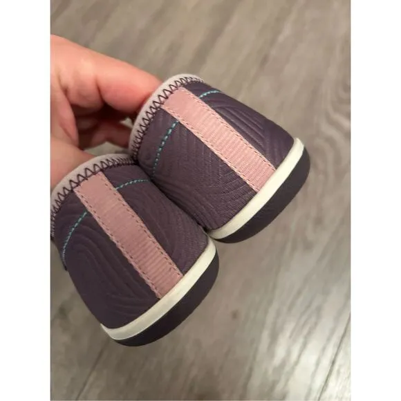 Plae Migi Response Blush walking hiking kids shoes sneakers slip on size 3 y