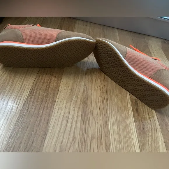 Preowned Tory Burch Sneakers Size 5 Tan Orange Suede