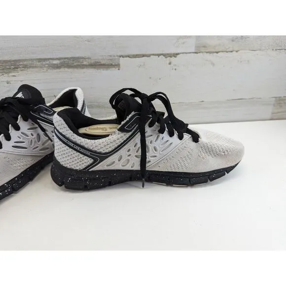 Reebok White Black Splatter Low Top Running Shoes EF6402 AJAX2-k Men's Size 8.5