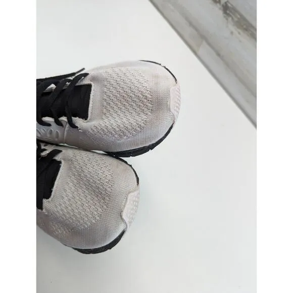 Reebok White Black Splatter Low Top Running Shoes EF6402 AJAX2-k Men's Size 8.5