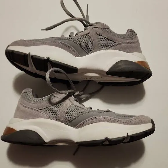 Ryka Nova Women's Gray Suede Walking Shoes Size 5