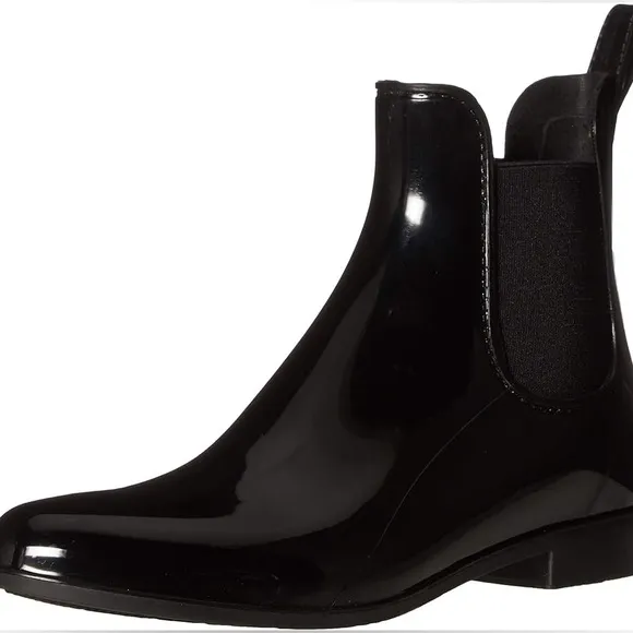 Sam Edelman TINSLEY black patent Chelsea rain snow ankle boots size 8 like new