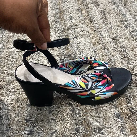 Sanctuary the Reggae Tropical Print Sandals Size 11