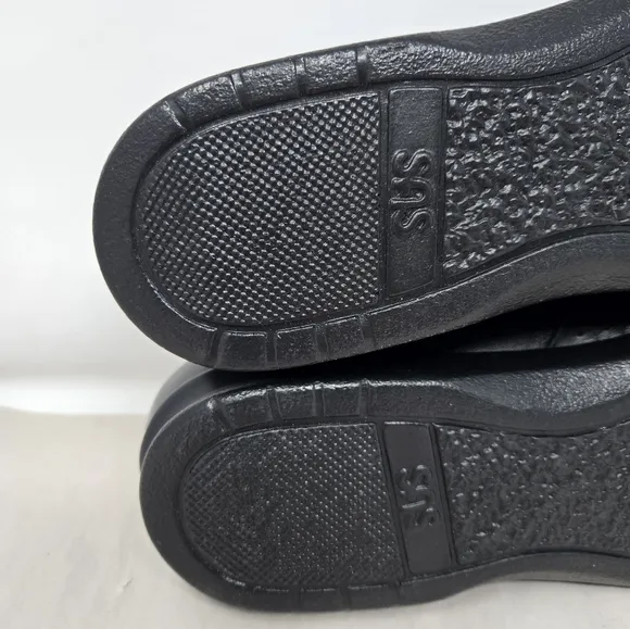 Sas Free Time Womens Sneakers Sz 9.5 Slim Black Leather Lace Ups Walking Shoes