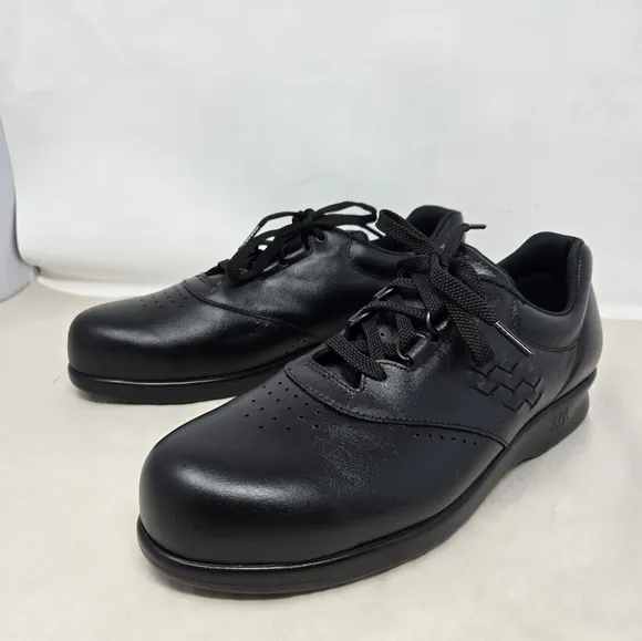 Sas Free Time Womens Sneakers Sz 9.5 Slim Black Leather Lace Ups Walking Shoes