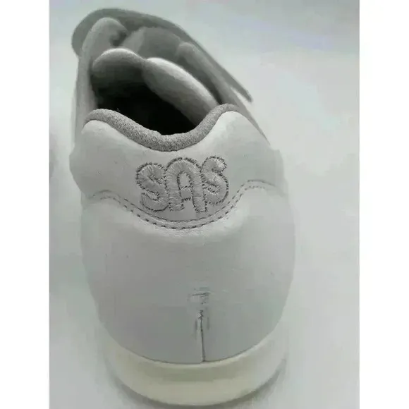 SAS Me Too Womens‎ Size 6.5W White Leather Walking Shoes