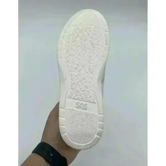 SAS Me Too Womens‎ Size 6.5W White Leather Walking Shoes