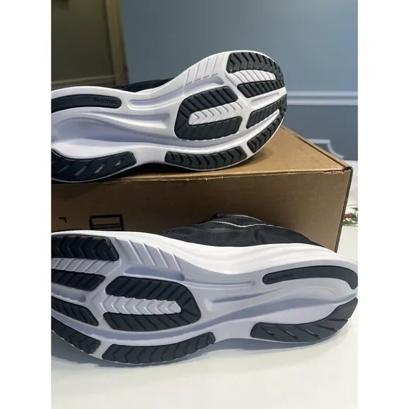 Saucony Ride 15 Black Upper / White Sole Mesh Sneakers Sz 12.5W Running