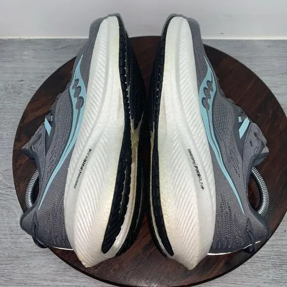 Saucony Triumph 21 Womens 9 Shoes Gray Running Walking Sneaker S10881-11