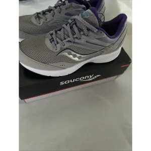 SAUCONY Womens Cohesion 15 Running Walking Shoes Smoke/Grape Pop NIB SIze 10.5