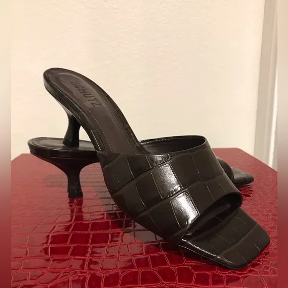 SCHUTZ Sandals SZ 8