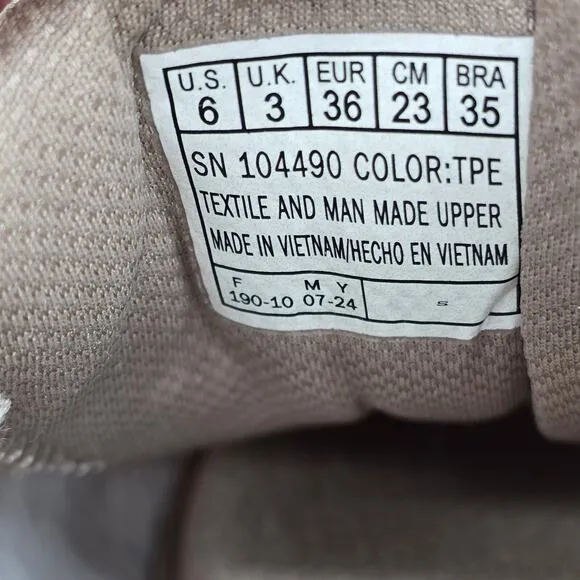 Skechers Shoes Women's 6 Taupe Beige Rhinestones Virtue Slip On Walking Sneakers