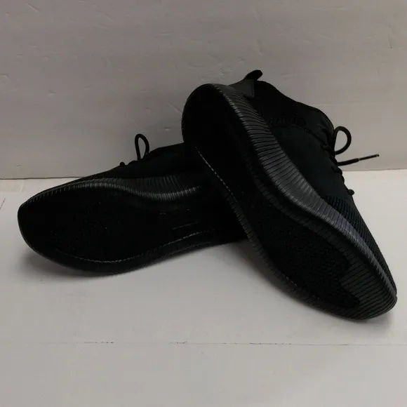 Sketchers &quot;Up To Snuff&quot; Mesh Black