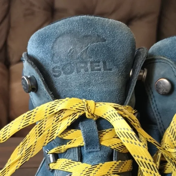Sorel Blue Suede Womens Hiking Boots Size 6 Waterproof Excellent Tread