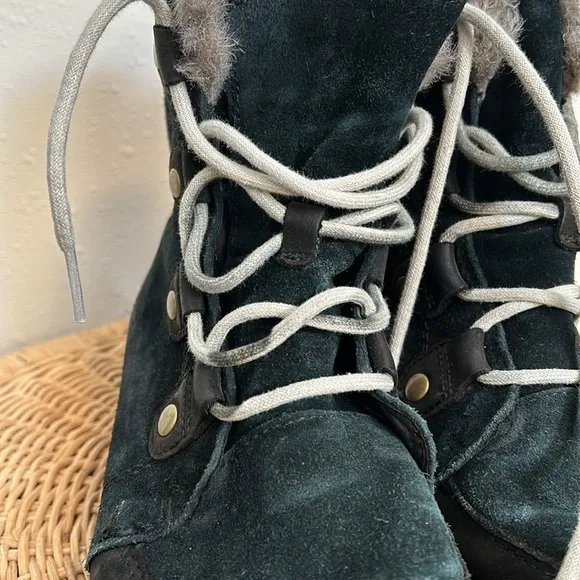 Sorel Explorer Joan Black/Dark Stone Winter Snow Boots Leather Lace Up Fur Lined