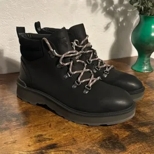 Sorel Hi-Line Hiking Boots - Waterproof, Leather Women 12- Men 10.