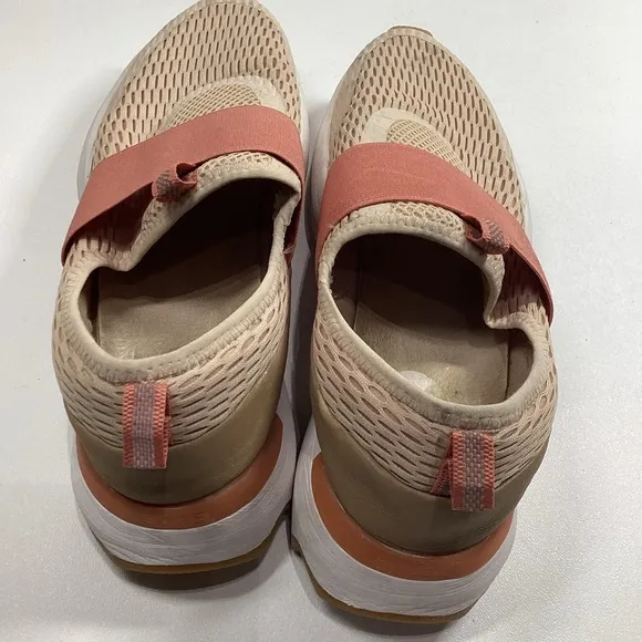 Sorel kinetic‎ impact Coral walking athletic shoes