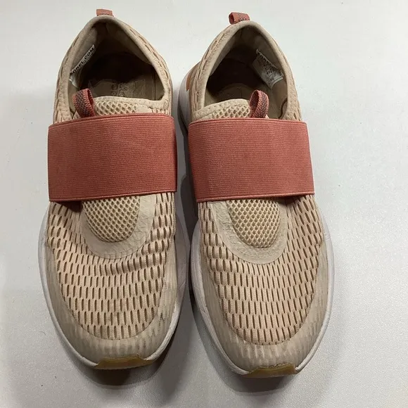 Sorel kinetic‎ impact Coral walking athletic shoes