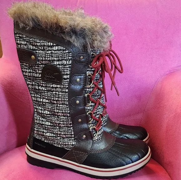 SOREL SNOW BOOTS SZ 8