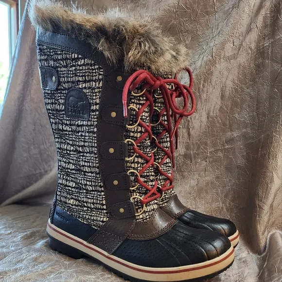 SOREL SNOW BOOTS SZ 8