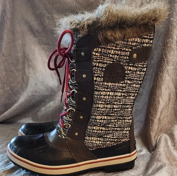 SOREL SNOW BOOTS SZ 8