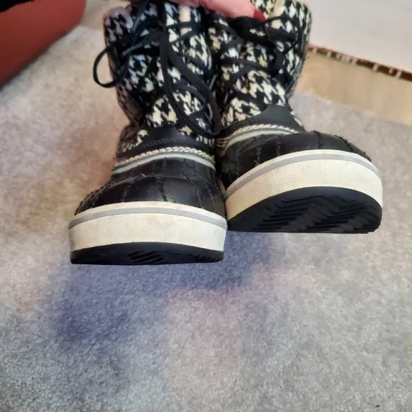 SOREL Tivoli Houndstooth Waterproof Snow Winter Boots Black White Women's 8.5