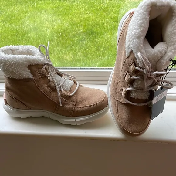 Sorel Women's Joan of Arctic Next Lite WP  Leather Snow Boots 8 NWT