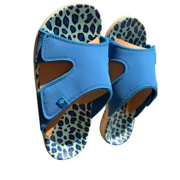 Spenco Women's Kholo Slide Sandal Blue Leopard Size 8 Casual