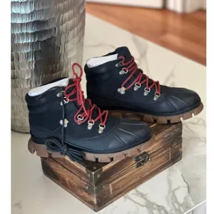Sperry Summit Suede Boots in Black