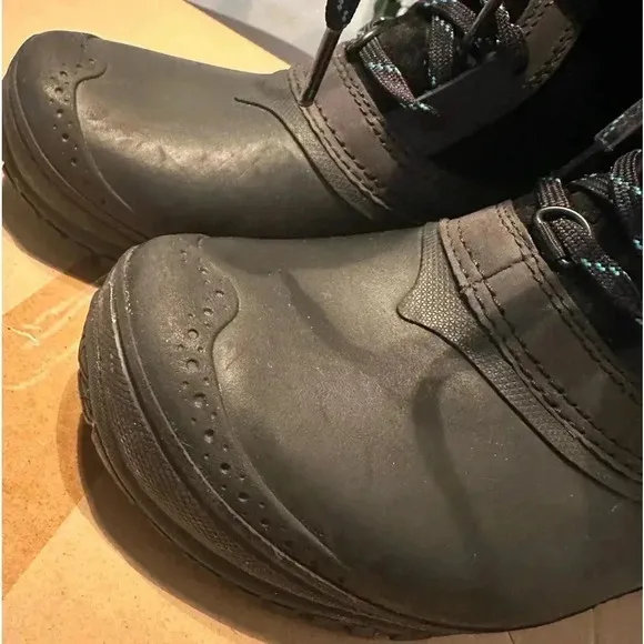 The North Face Black Tall Thermoball Snow/Rain Boots women’s Size 7