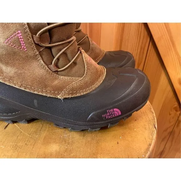 The North Face Girls Suede Heat Seeker 200 Gram Insulation Winter Snow Boots 5