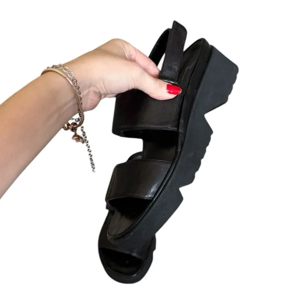 THIERRY RABOTIN barton black leather Sandals