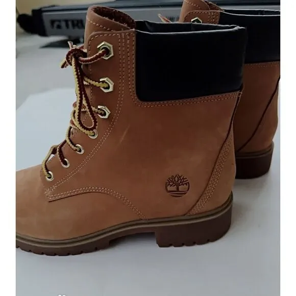 Timberland Classic Lace-up Combat Boots in Wheat Nubuck with Padded Collar