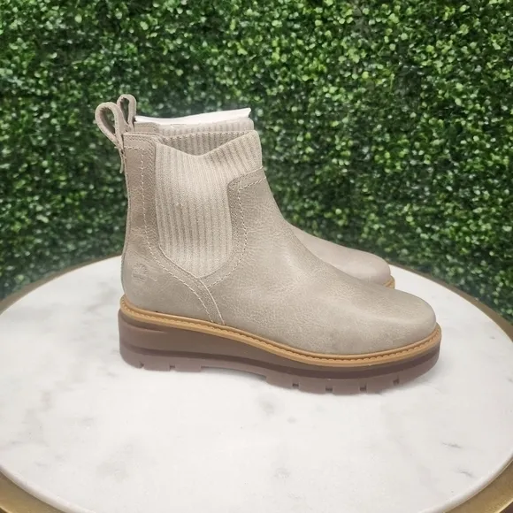 Timberland Women's Cervinia Valley Chelsea Boots