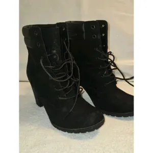 Timberland Women's Tillston High Heel Black Leather Boots Style Sz 8.5