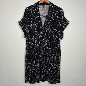 Torrid Mini Rayon Slub Front Collared Dress Patience Dots-Black/White-Women 1X