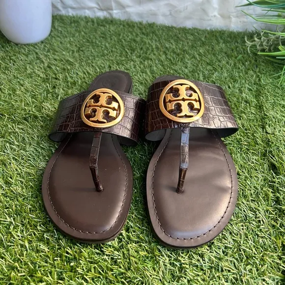TORY BURCHDARK MAHOGANY /ROLLED CROCEMBOSSED LEATHERFLATS 9.5 gently used