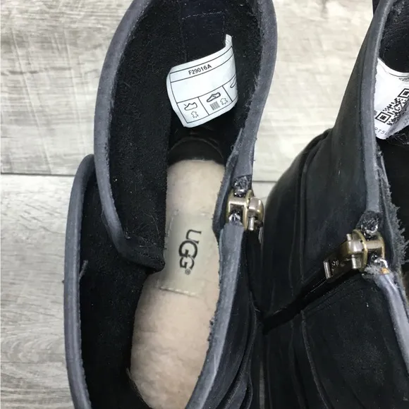 UGG 1010204 Lorraine Black Shearling Leather Waterproof Snow Rain Boots Size 9.5