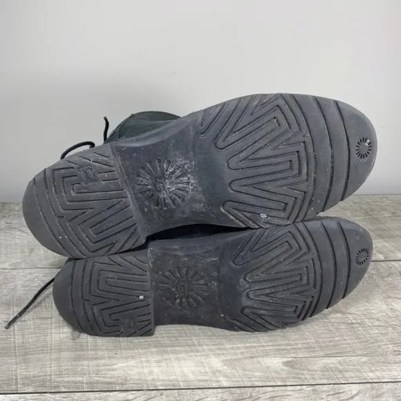 UGG Naiyah Lace Back Sheepskin Black Women's Winter Snow Ankle Boots Size 8