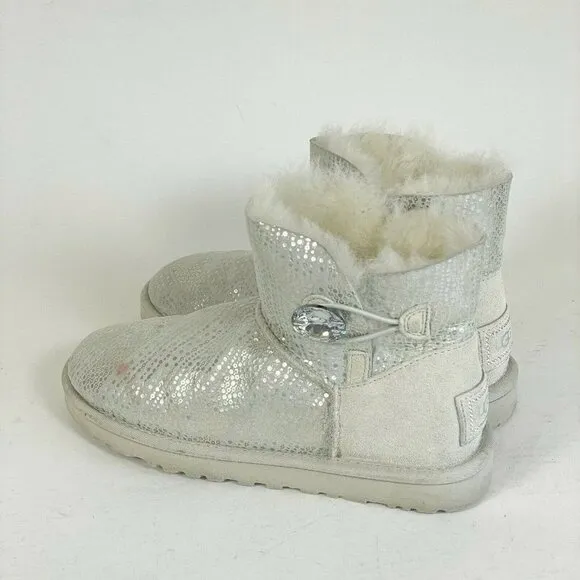 UGG Womens Bailey Button Bling Sheepskin Boots Silver Sz 5 Fur Trim Suede Mid