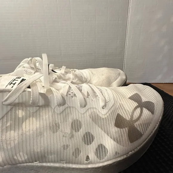 🆕Under Armour Shakedown Elite
